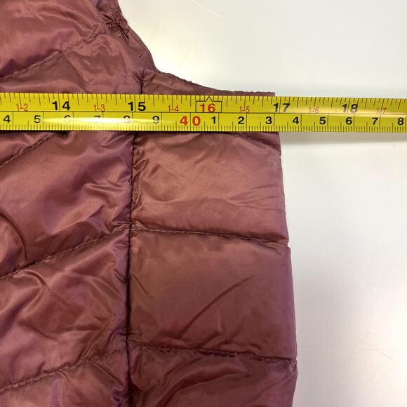 Athleta XS Downkind Vest Burgundy Lightweight Packable Down Puffer Mauve Berry - Picture 9 of 11